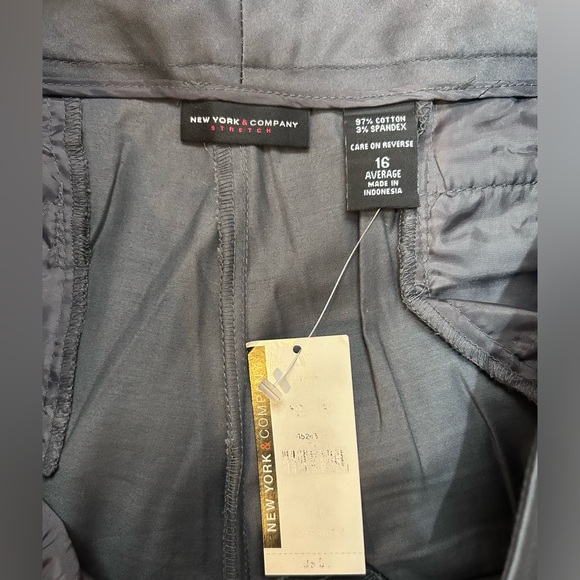 New York and Company Pants Size 16 - Picture 2 of 3